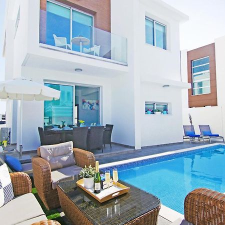 Villa Caren Paralimni Esterno foto